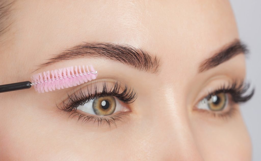 lunchtime treatments - brow lamination and eyebrow sculpture